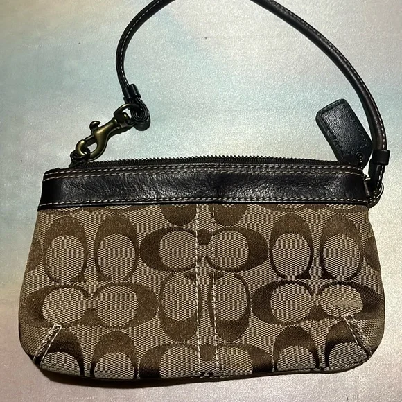 Coach small wristlet. - Picture 1 of 3